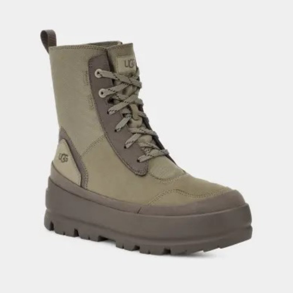 The UGG Lug Boot BRAND NEW!